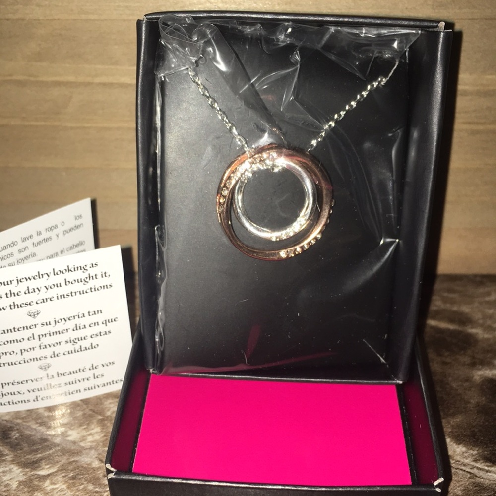 Avon Necklace